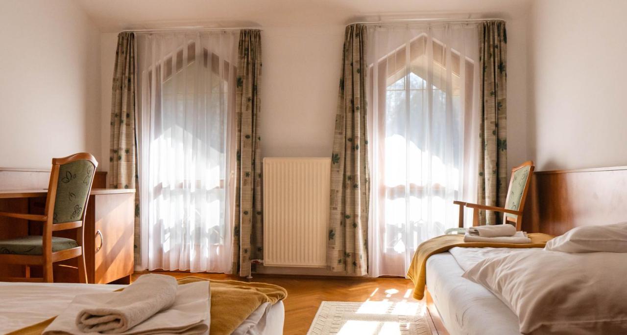 Hidegpataki Fakapu Vadaszhaz Abaujszanto Exterior photo
